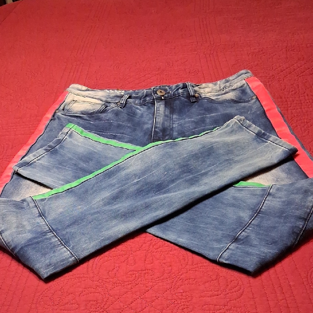 Smoke Rise EUC Size 36X34 Slim Tapered Jeans
